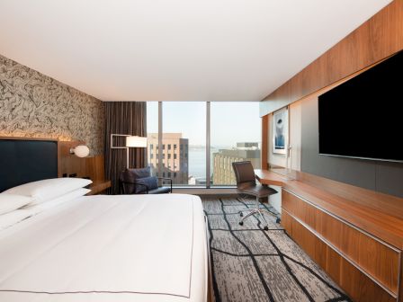 Whitelaw Hotel