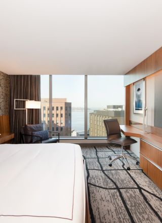 Whitelaw Hotel